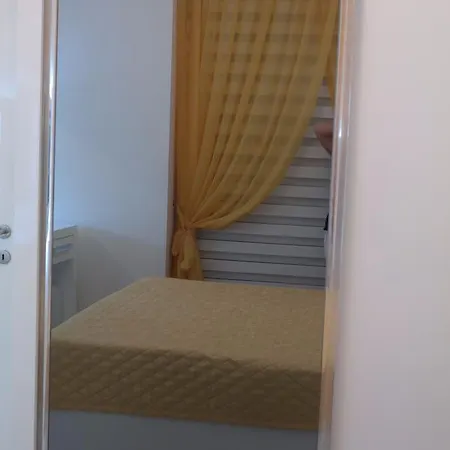 Granada City Residence2 *